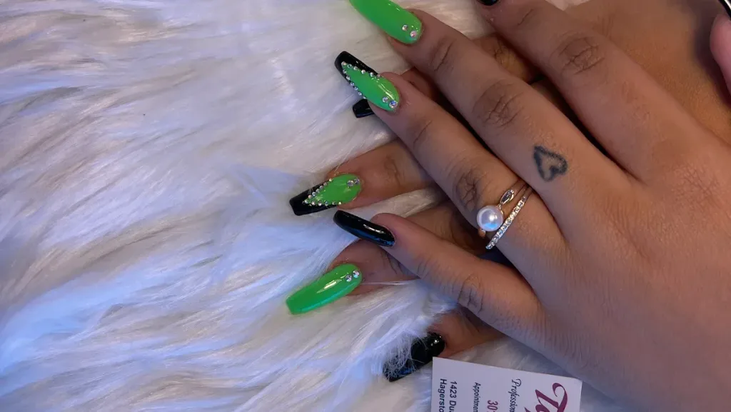 Top Nails Spa Hagerstown — Nail salon in Hagerstown